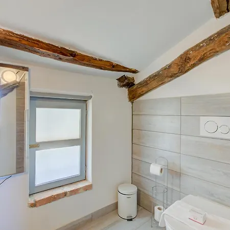 Apartment In Bocca Al Lupo With Shared Pool *