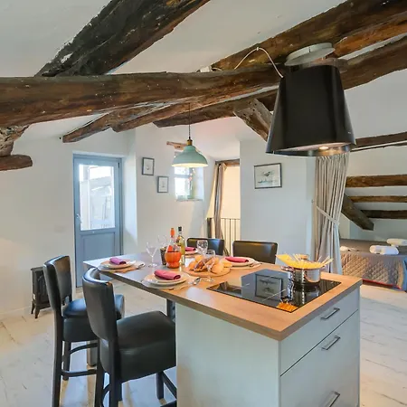 In Bocca Al Lupo With Shared Pool - Happy Apartment Clavesana