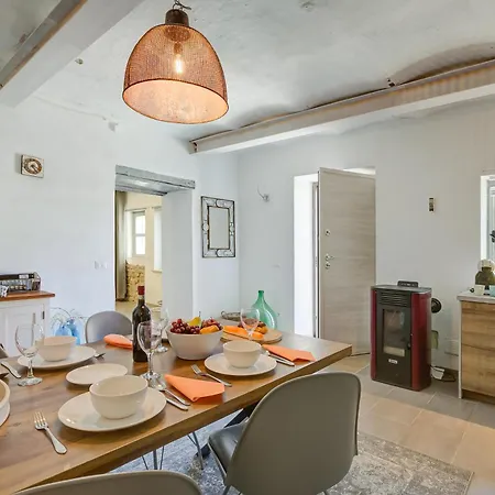 Apartment In Bocca Al Lupo With Shared Pool - Happy *