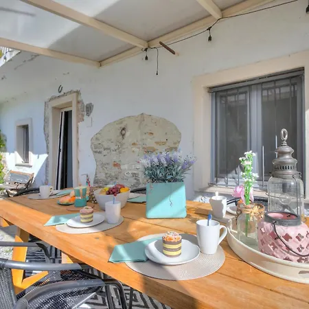 In Bocca Al Lupo With Shared Pool - Happy Apartment *